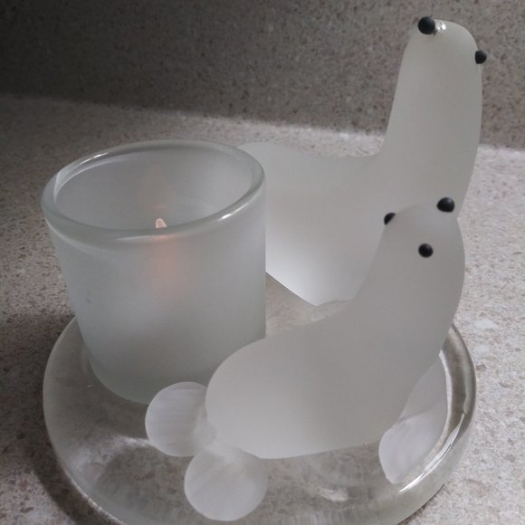 Retired PartyLite Seal with Pup Votive Holder - Picture 4 of 4